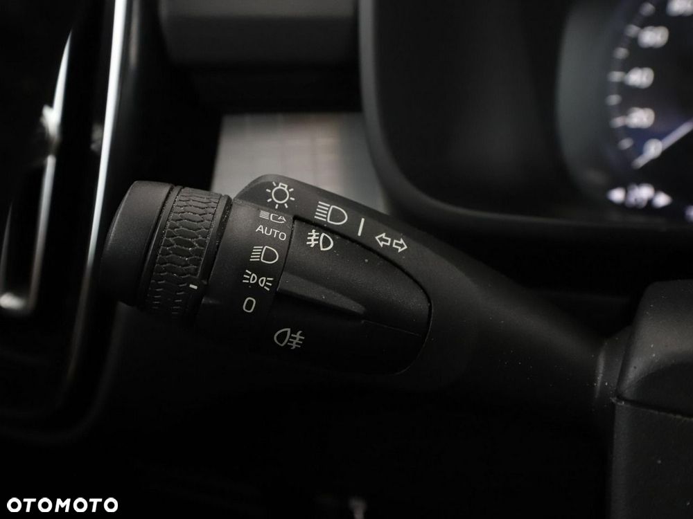 Volvo XC 40 D3 Momentum - 34