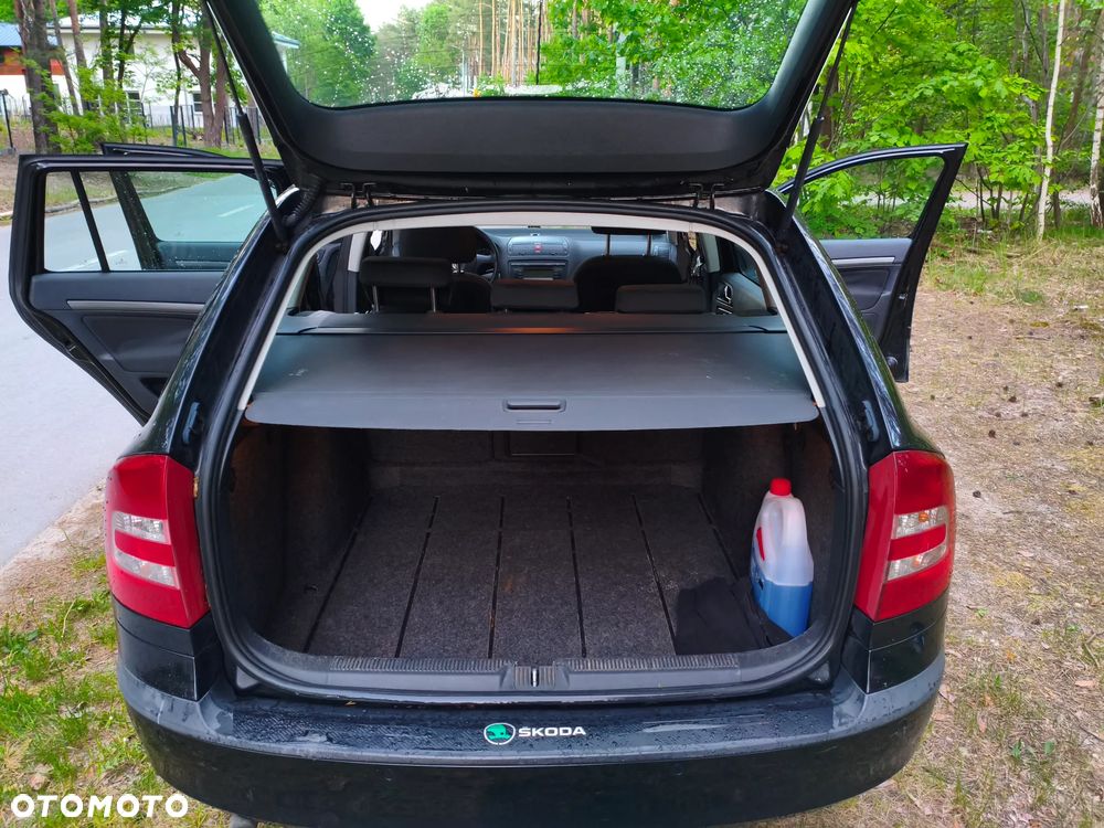 Skoda Octavia 1.6 Combi Classic - 14