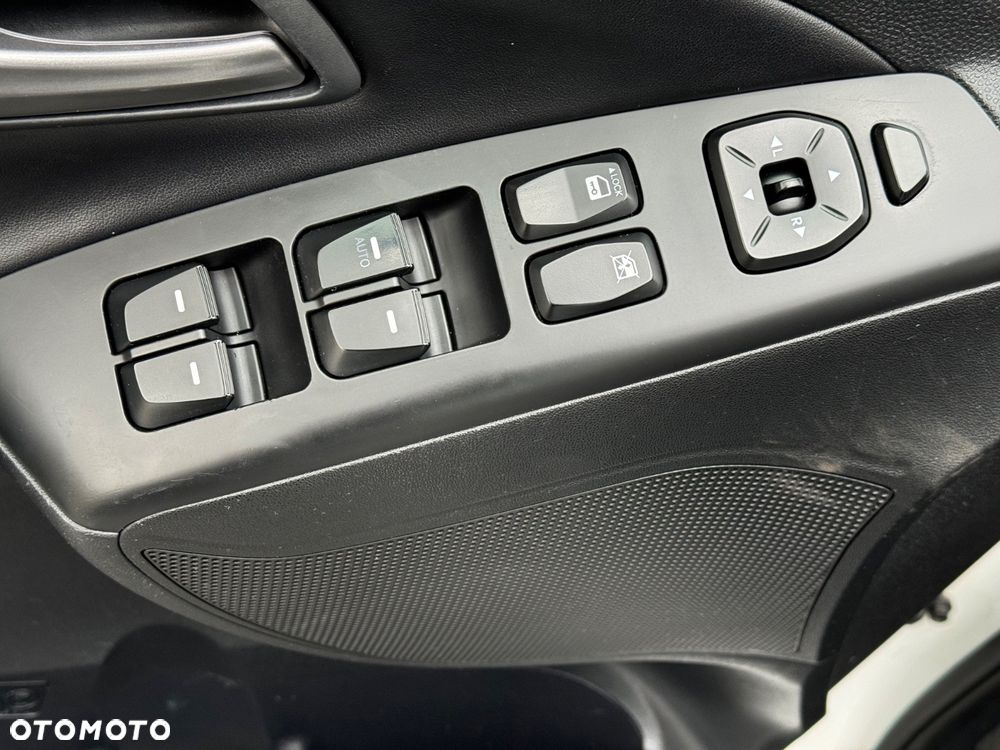 Hyundai ix35 1.7 CRDi 2WD blue Style - 31