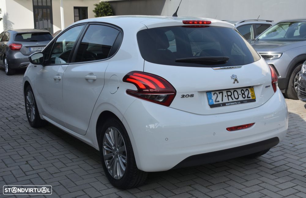 Peugeot 208 1.2 PureTech Style - 10