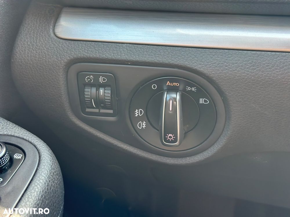 Volkswagen Sharan - 30