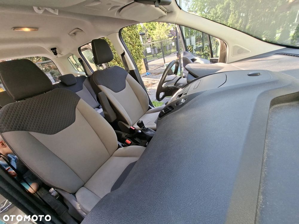Ford Tourneo Courier 1.5 TDCi Trend - 16