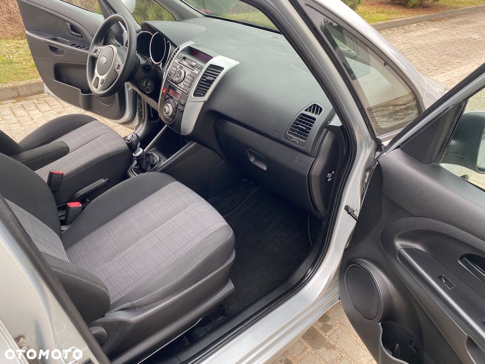 Kia Venga - 13