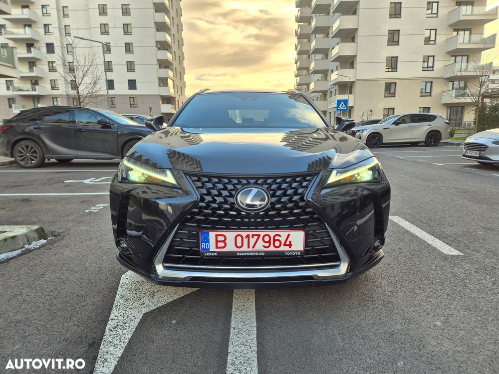 Lexus UX 250h Business Edition - 3