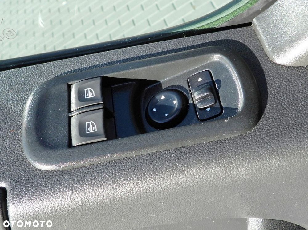 Renault MASTER SKRZYNIA TEMPOMAT LEDY KLIMATYZACJA  165KM - 27