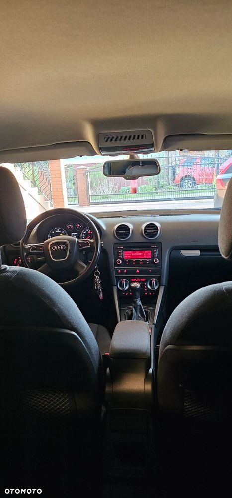 Audi A3 Sportback 1.6 TDI DPF Attraction - 28