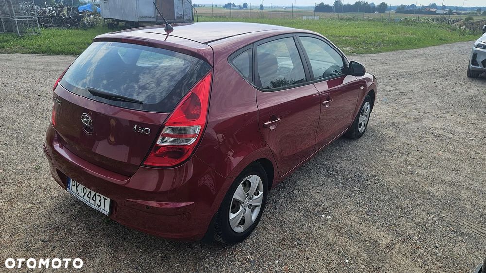 Hyundai i30 1.4 Base + - 5