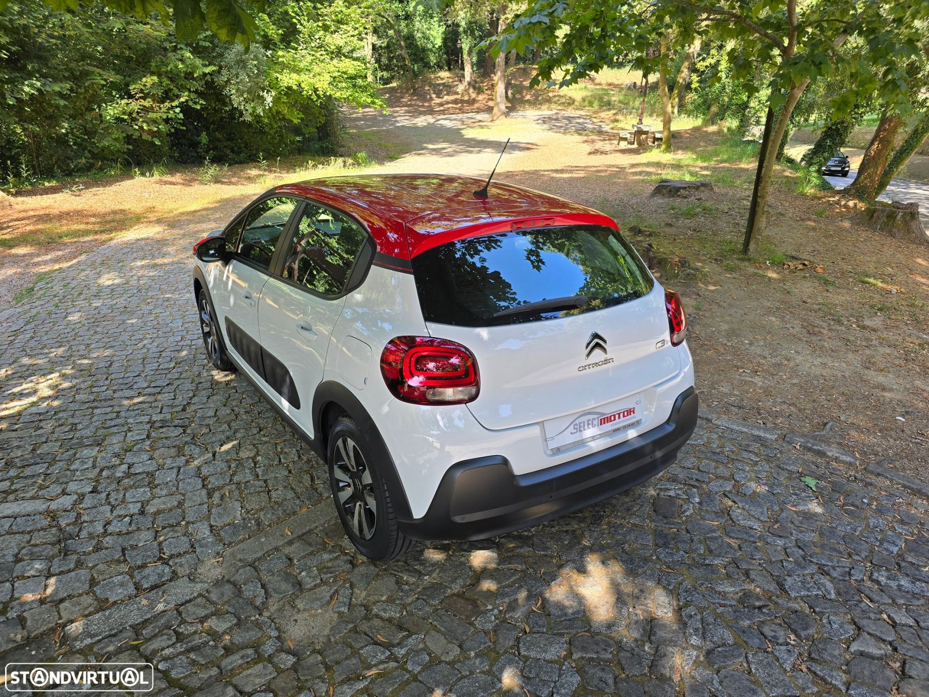 Citroën C3 1.2 PureTech Shine EAT6 - 7