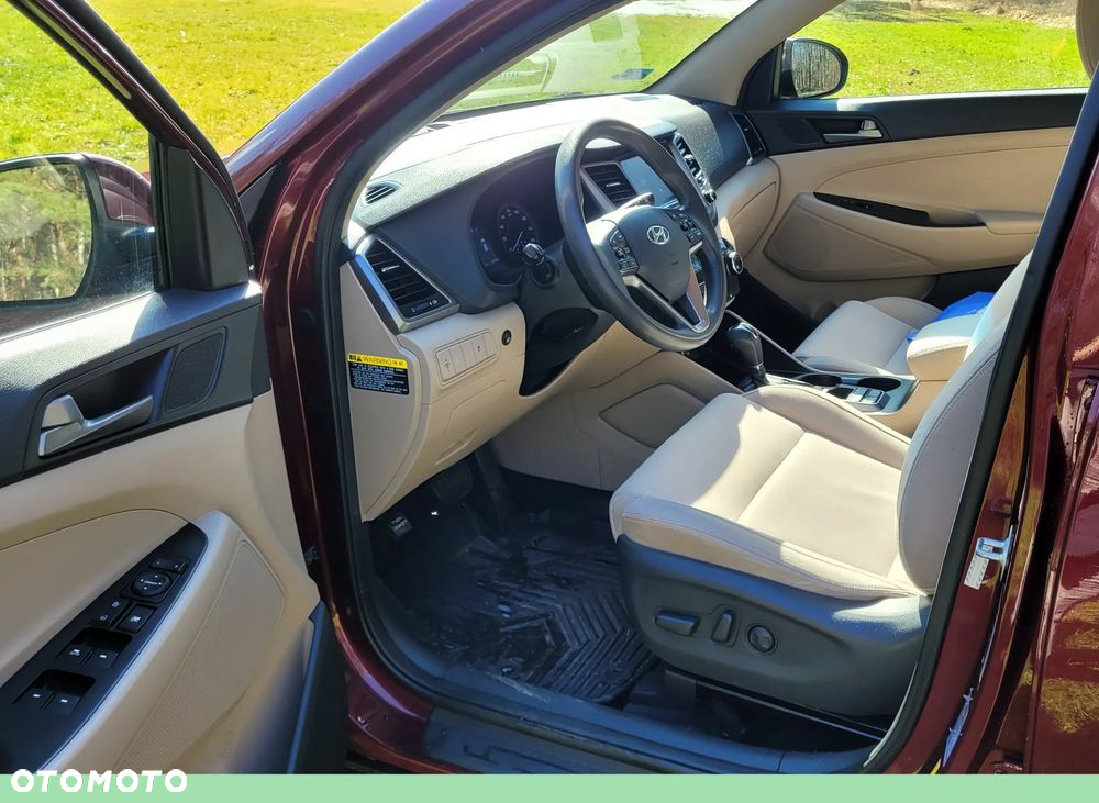 Hyundai Tucson - 14