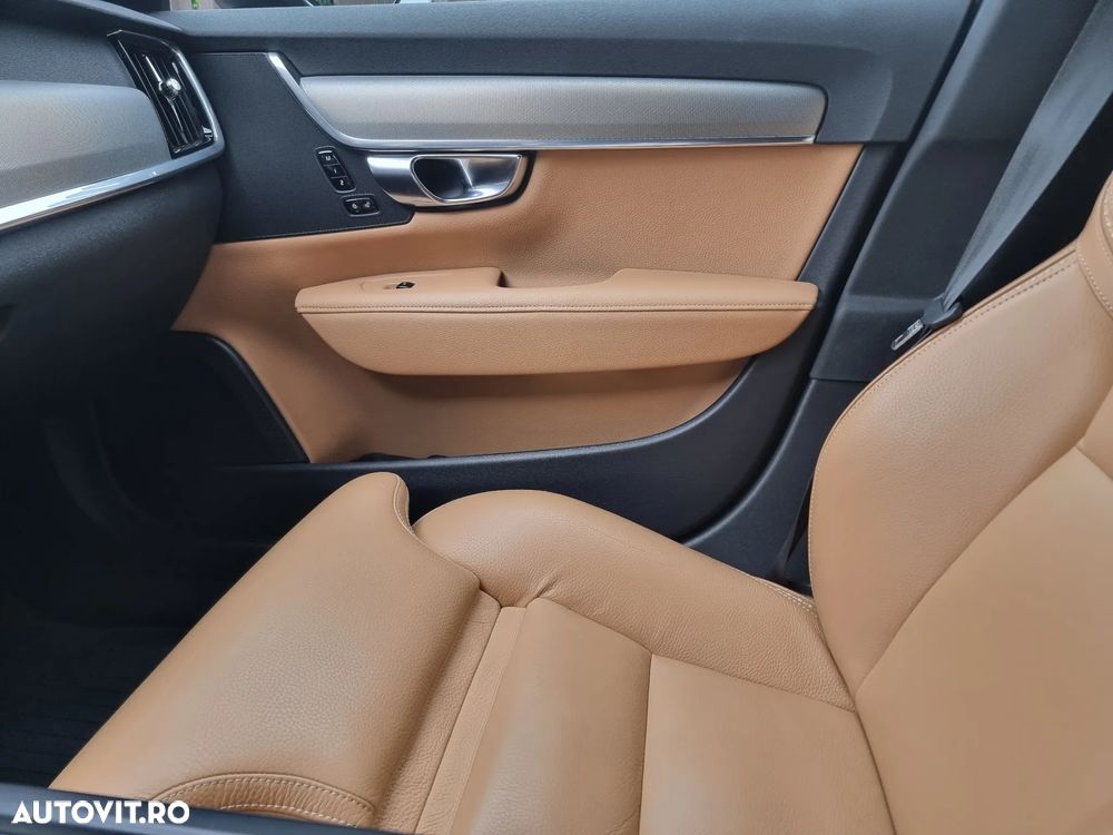 Volvo V90 Cross Country D4 AWD Geartronic - 12