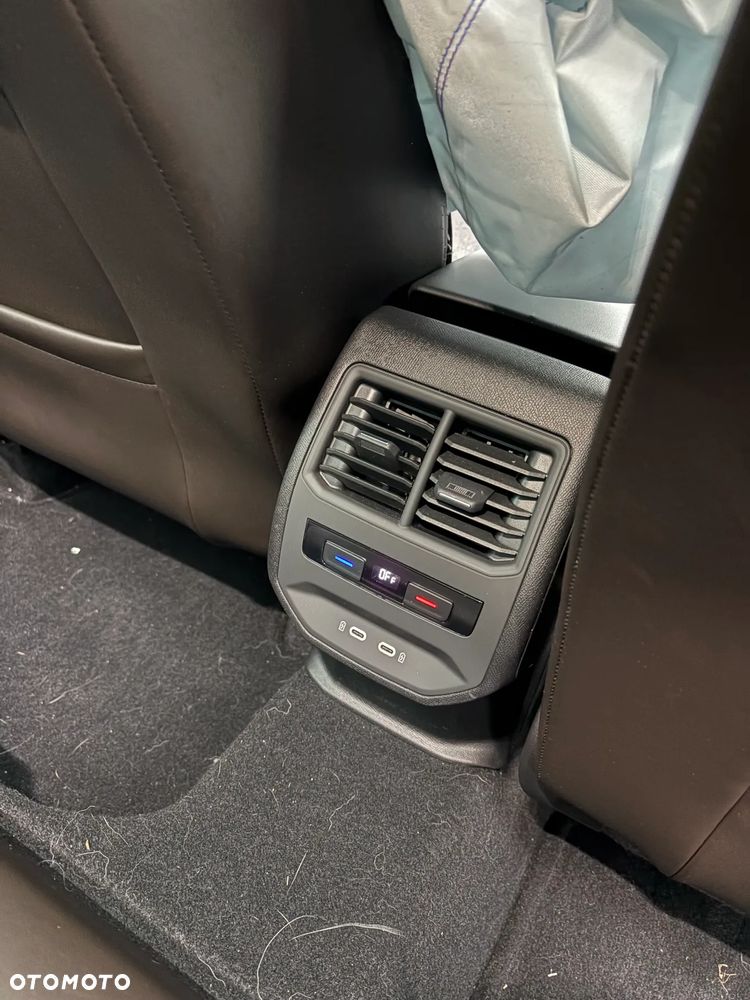 Seat Leon 1.4 e-Hybrid DSG Xcellence - 27