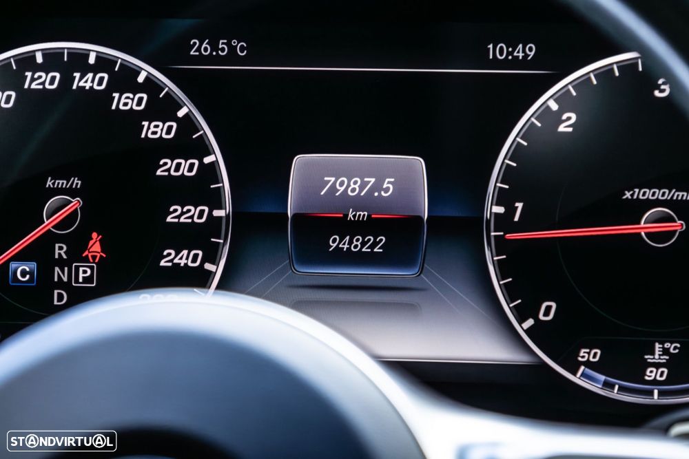 Mercedes-Benz E 220 d AMG Line - 21
