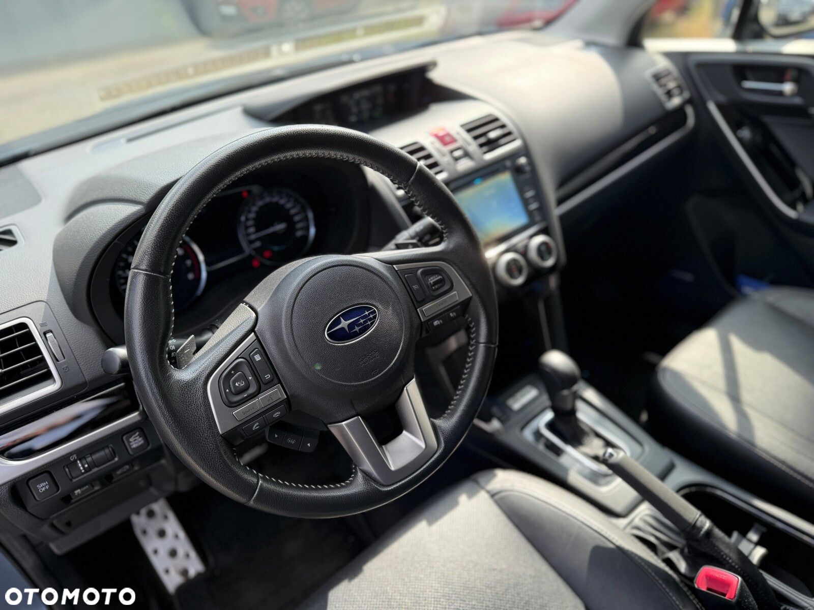 Subaru Forester 2.0 XT Platinum Lineartronic - 26