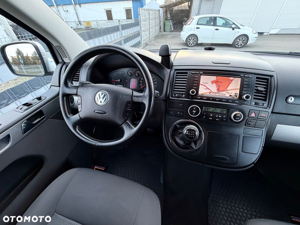 Volkswagen Multivan L1 Business - 26