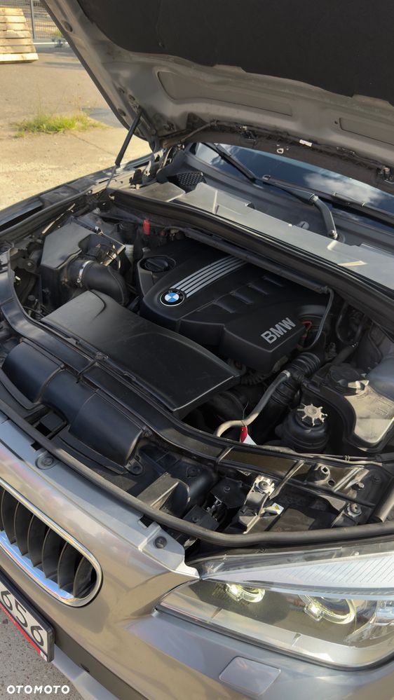 BMW X1 xDrive20d - 36