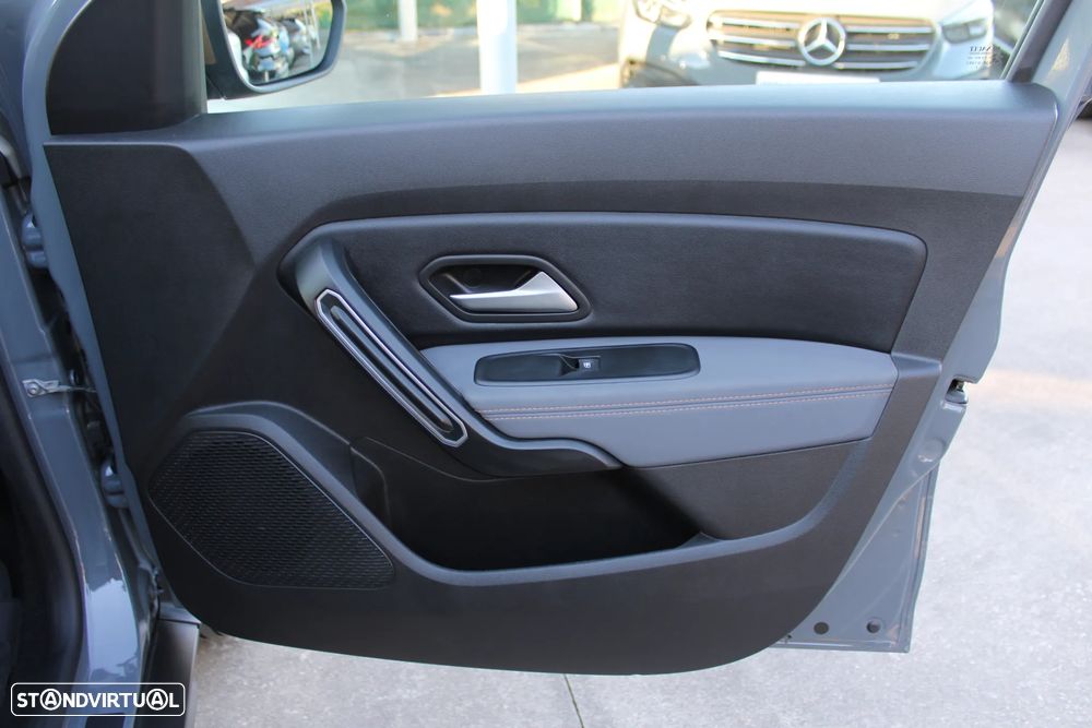 Dacia Duster 1.3 TCe SL Extreme EDC - 52