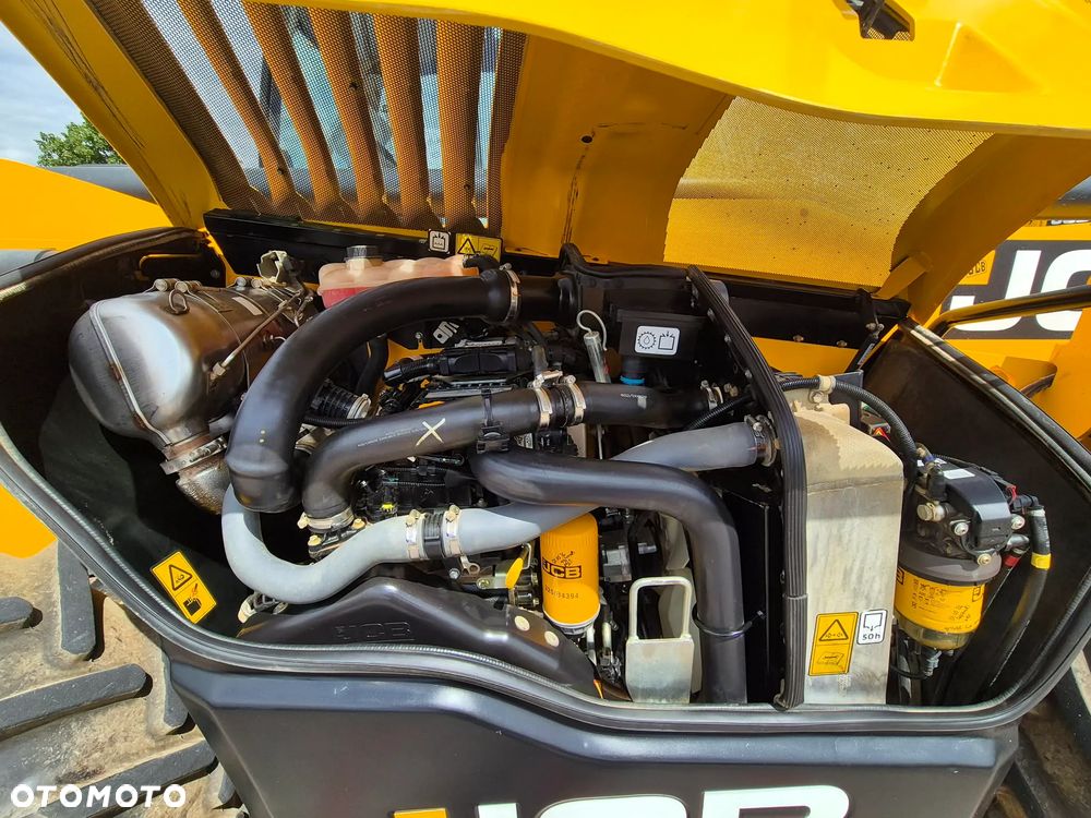 JCB 540-140 HiViz - 11