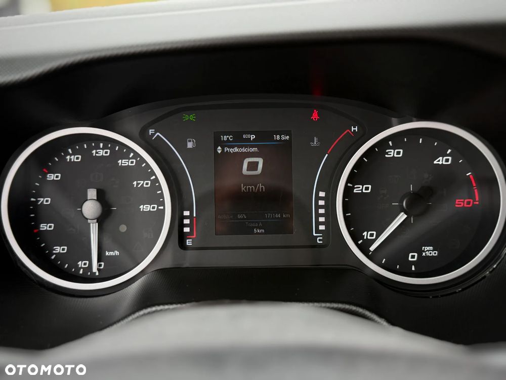 Iveco Daily 35C18 3.0 HPI 180KM / 2023 Rok Produkcji / Kontener 4,7m + Winda 750KG / Automat Hi-Matic / ZAREJESTROWANY W PL - 34