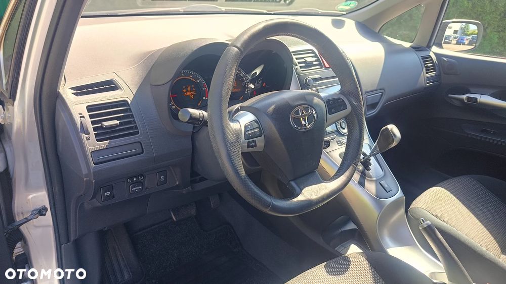 Toyota Auris 1.6 MultiMode Executive - 8