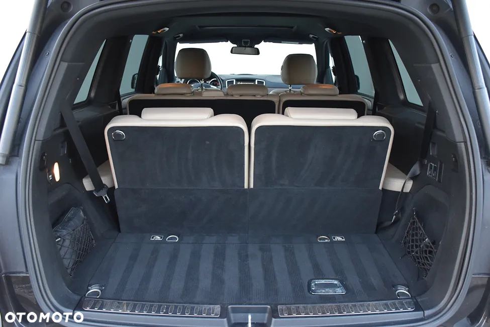 Mercedes-Benz GL 350 BlueTec 4-Matic - 39