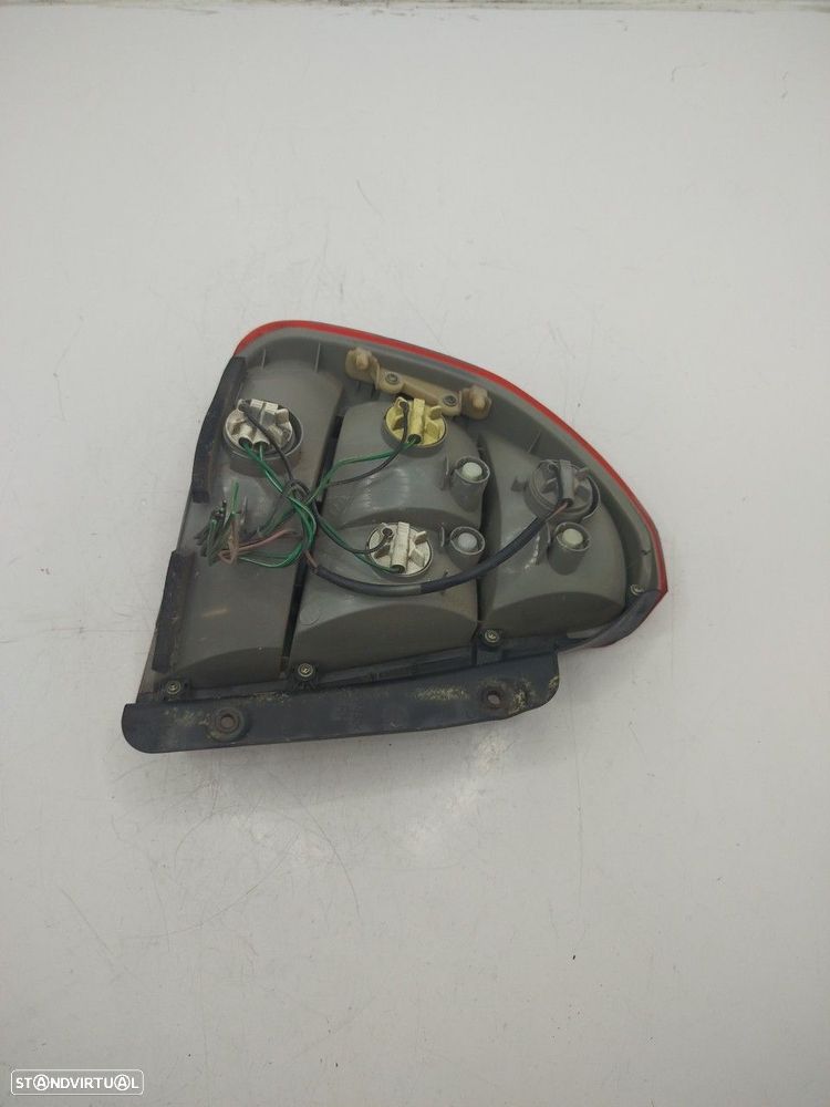 Farolim Stop Dto Hyundai Accent Ii (Lc) - 4
