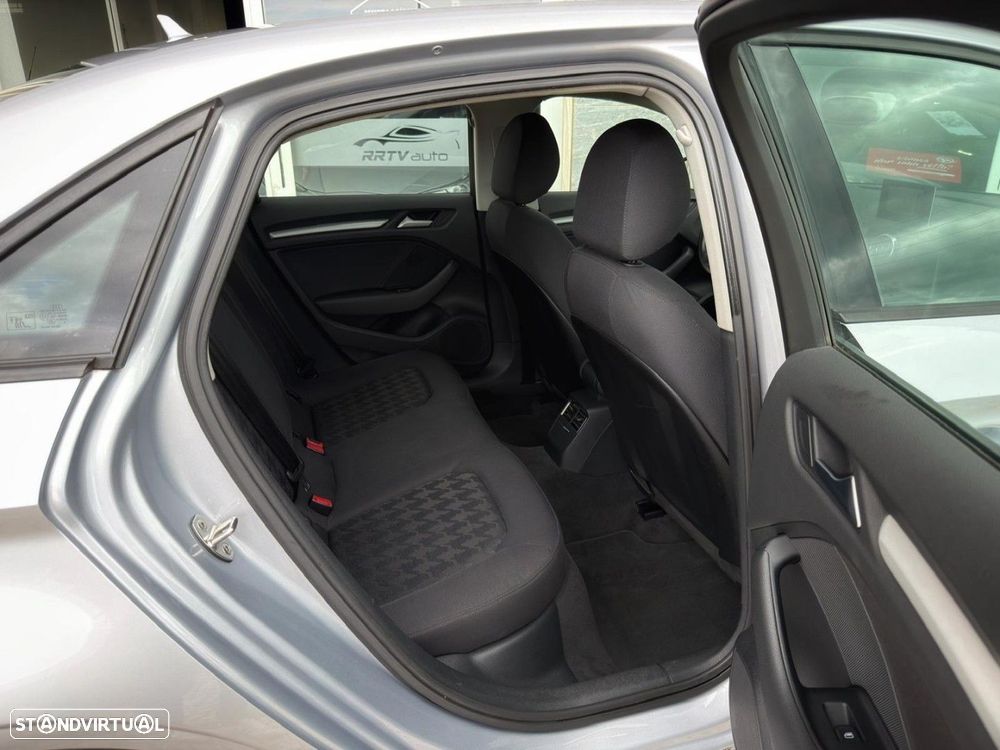 Audi A3 Limousine 1.6 TDI Advance Ultra - 7