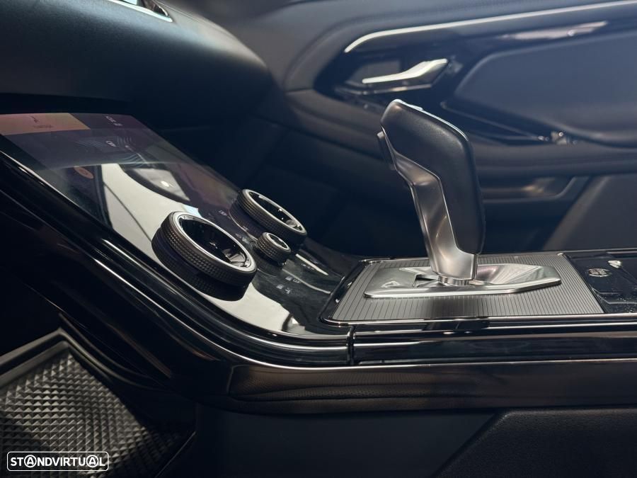 Land Rover Range Rover Evoque P300e R-Dynamic - 31