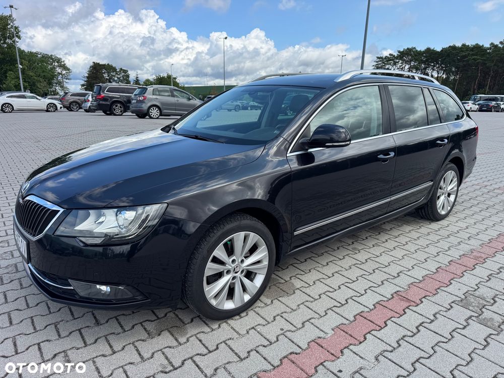 Skoda Superb 2.0 TDI Elegance DSG - 4