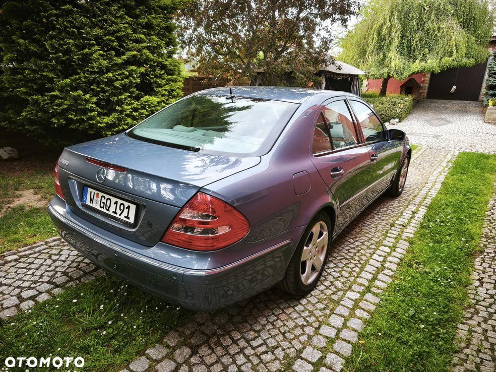 Mercedes-Benz Klasa E - 8