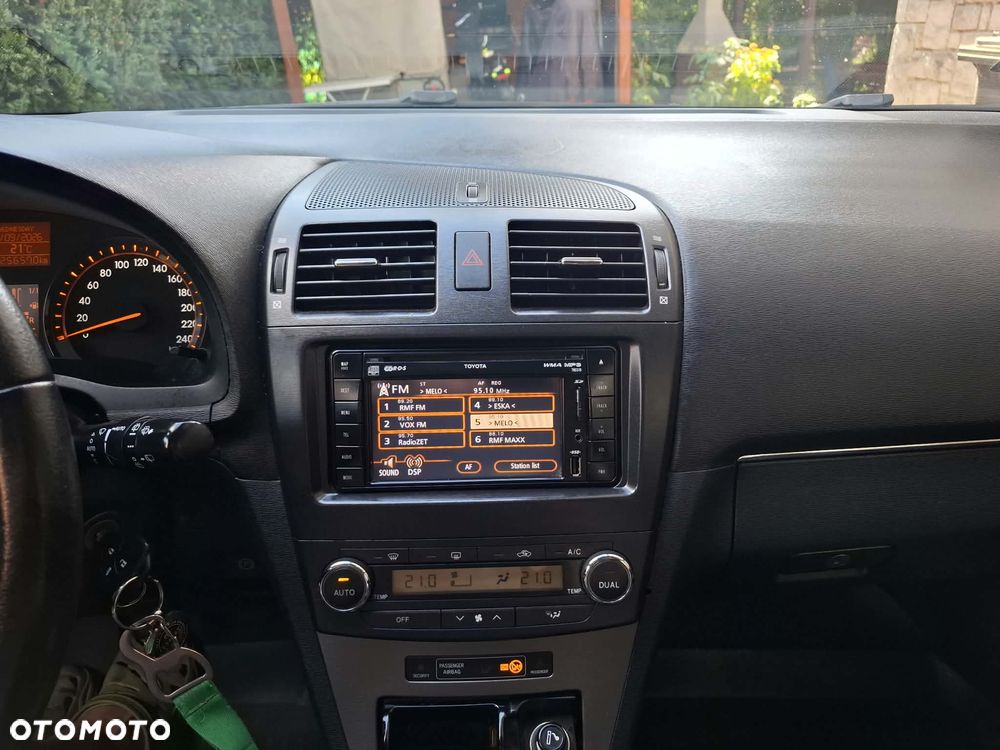 Toyota Avensis 2.0 D-4D Sol plus+NAVI - 9