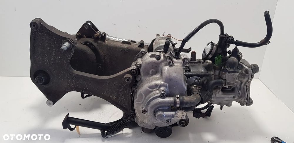 Piaggio Vespa GTS 300 Silnik - 4