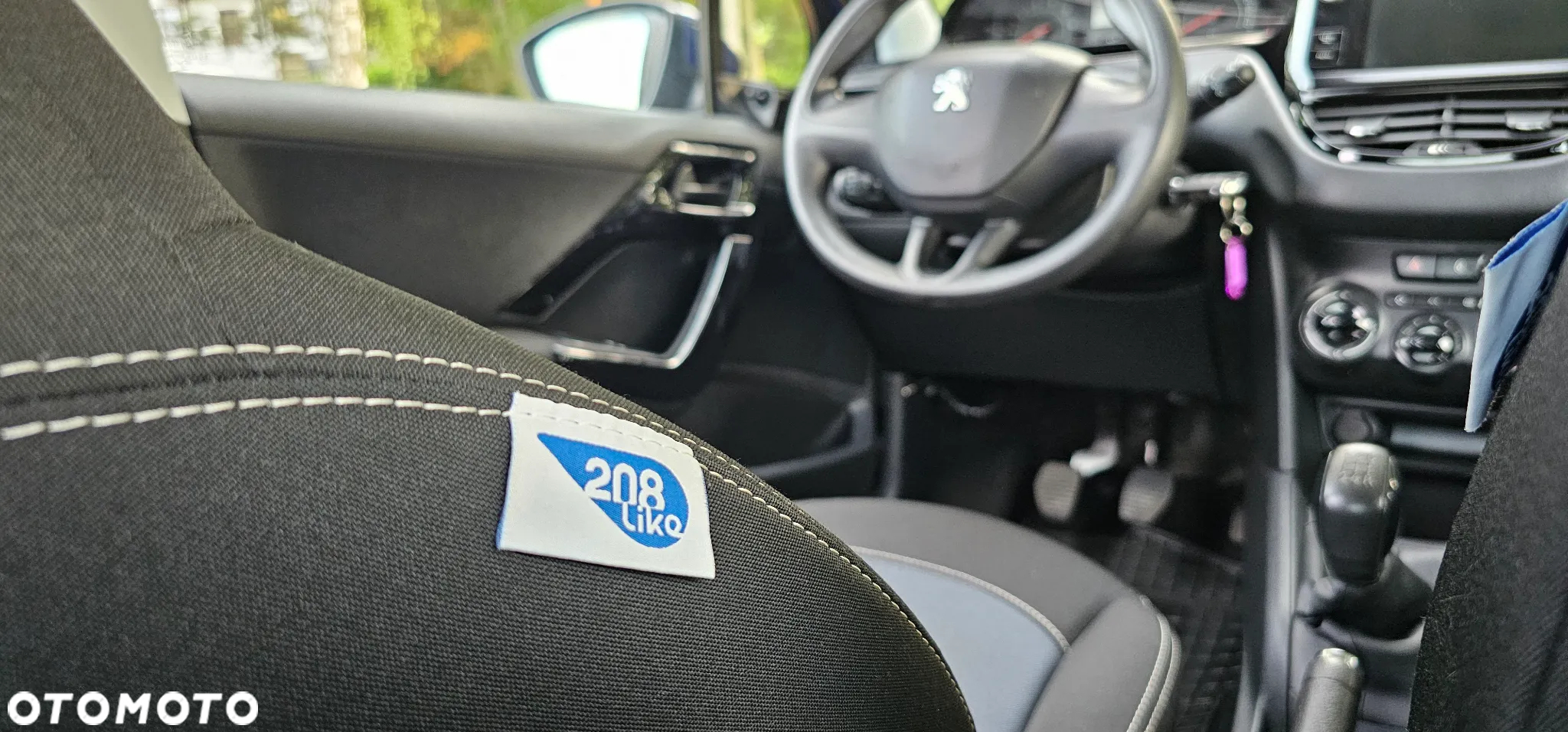 Peugeot 208 - 20
