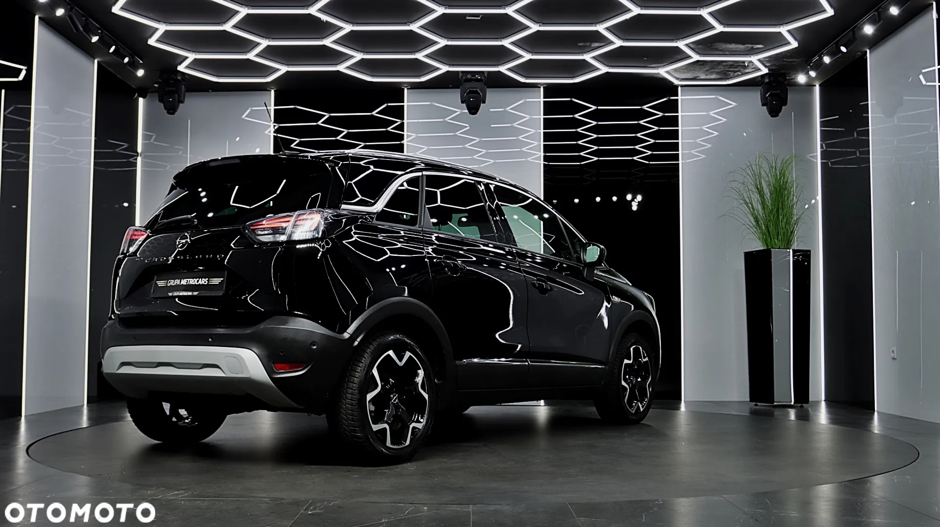 Opel Crossland X - 8