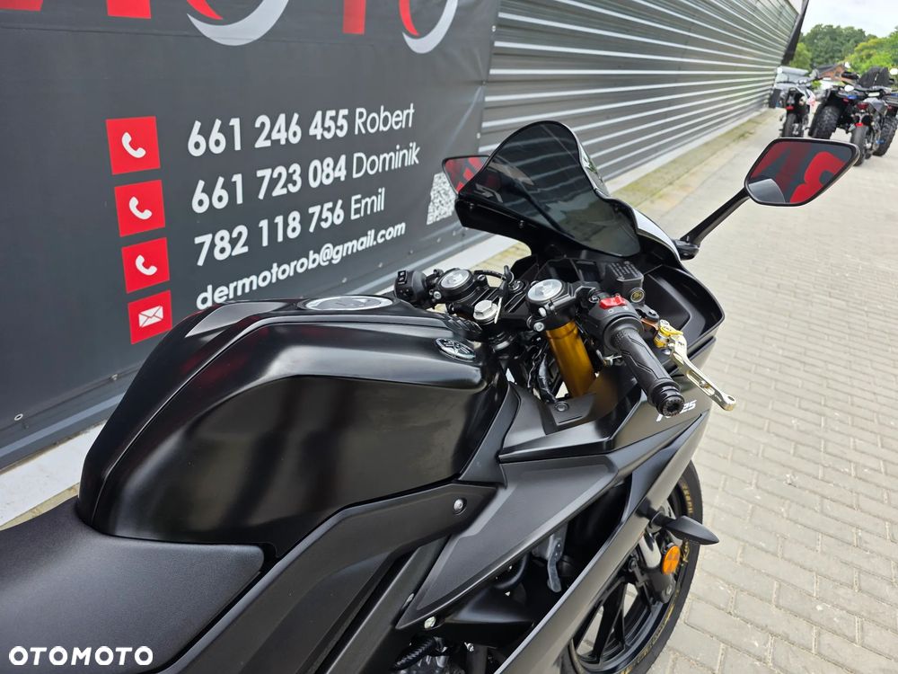 Yamaha YZF - 22