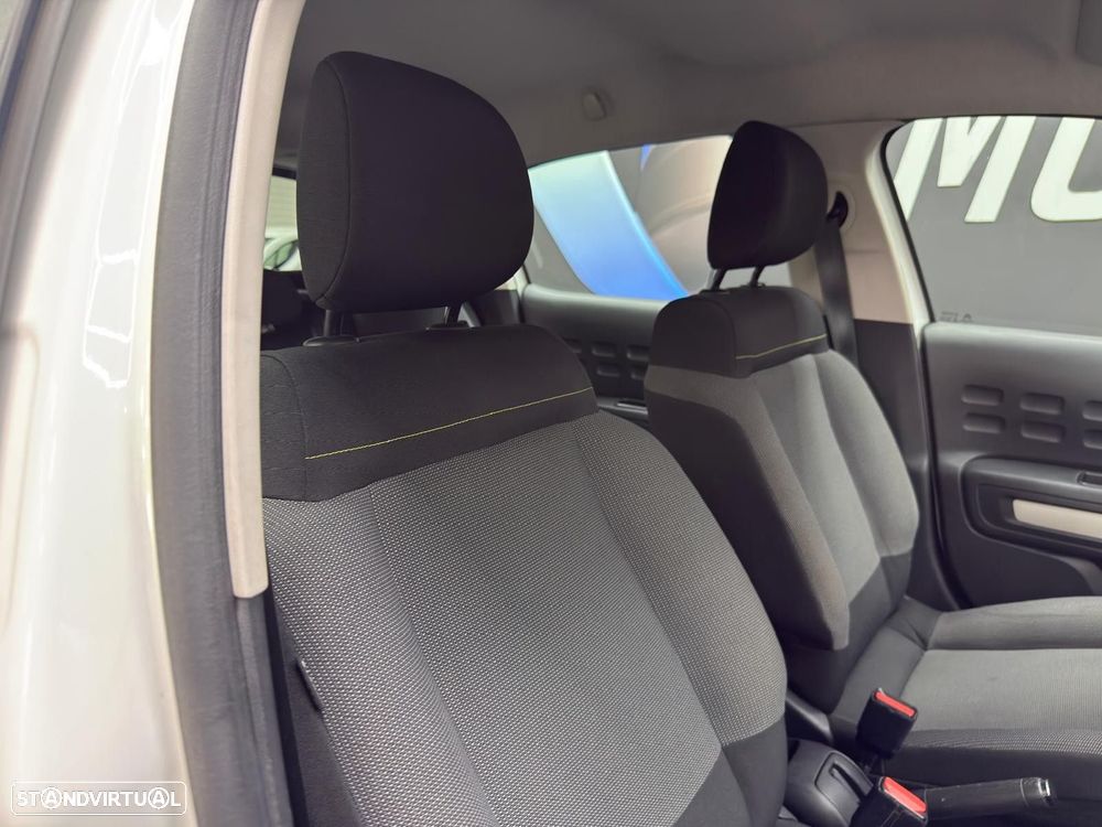 Citroën C3 1.2 PureTech Shine - 25