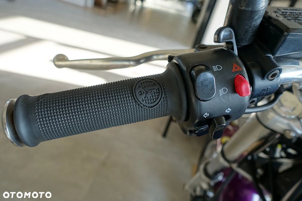 Triumph Adventurer - 11