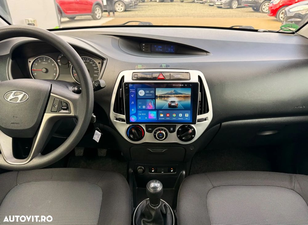 Hyundai i20 1.2 Trend - 6