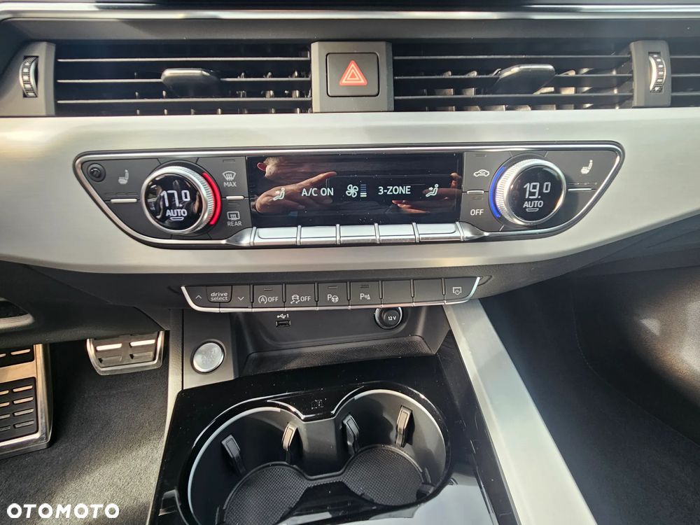Audi A4 Avant - 33
