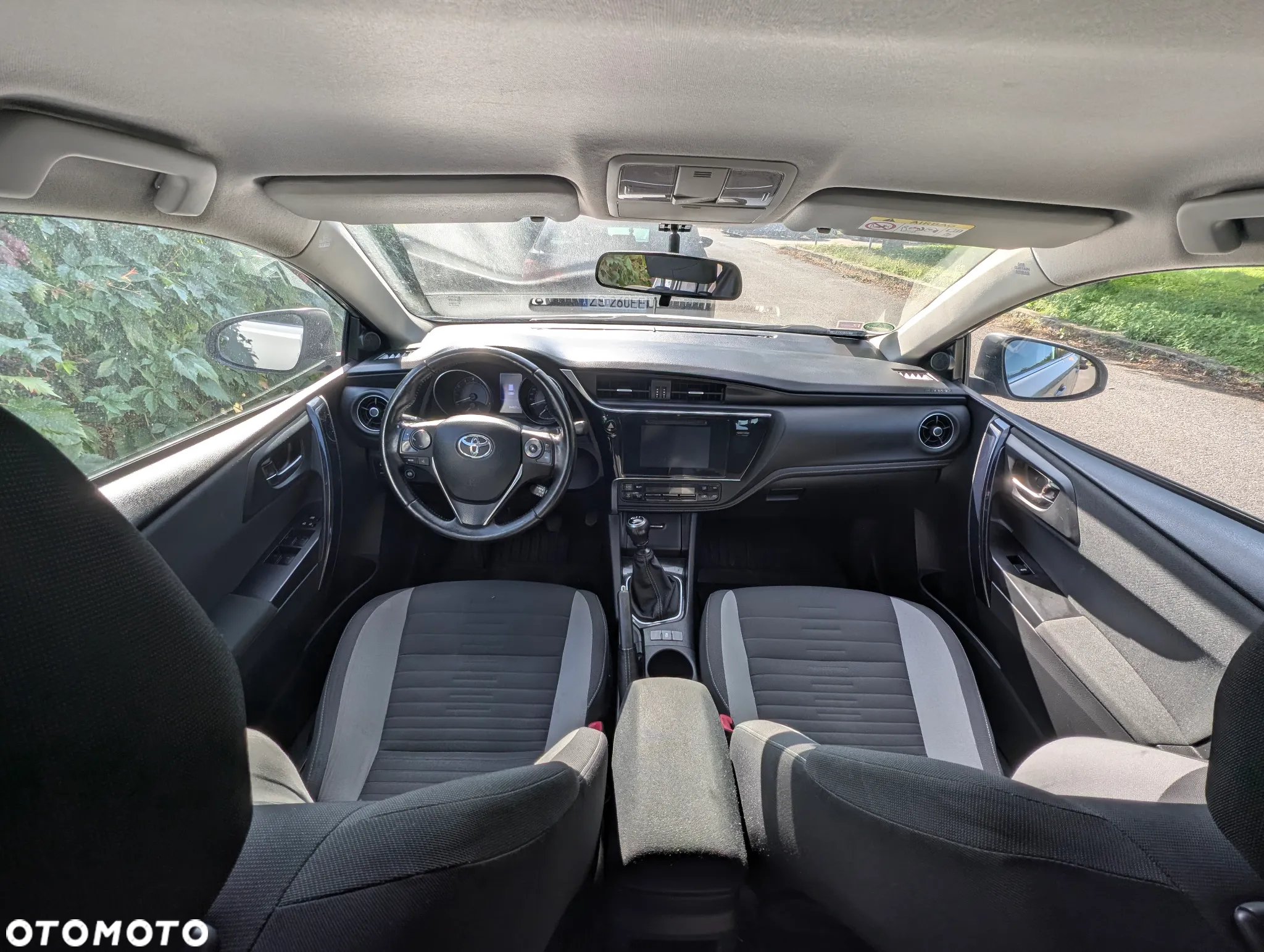 Toyota Auris 1.6 Comfort - 9