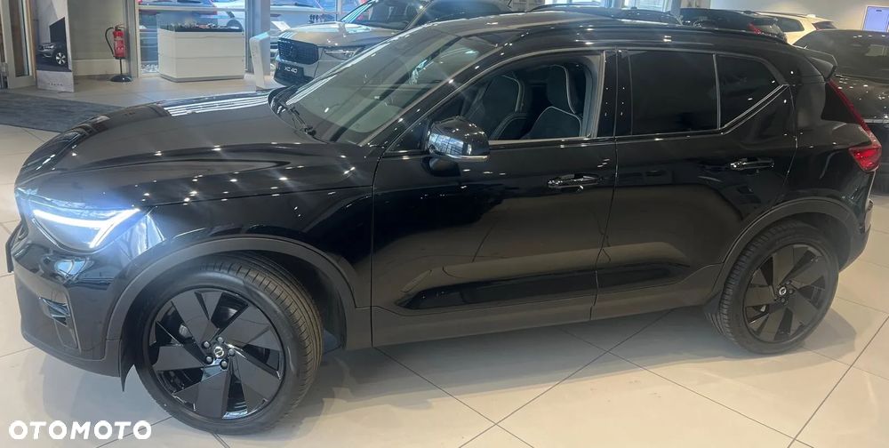 Volvo XC 40 B4 B AWD DKG Ultimate Dark - 11