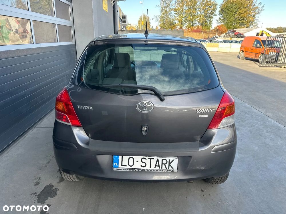 Toyota Yaris 1.4 D-4D Sol - 8