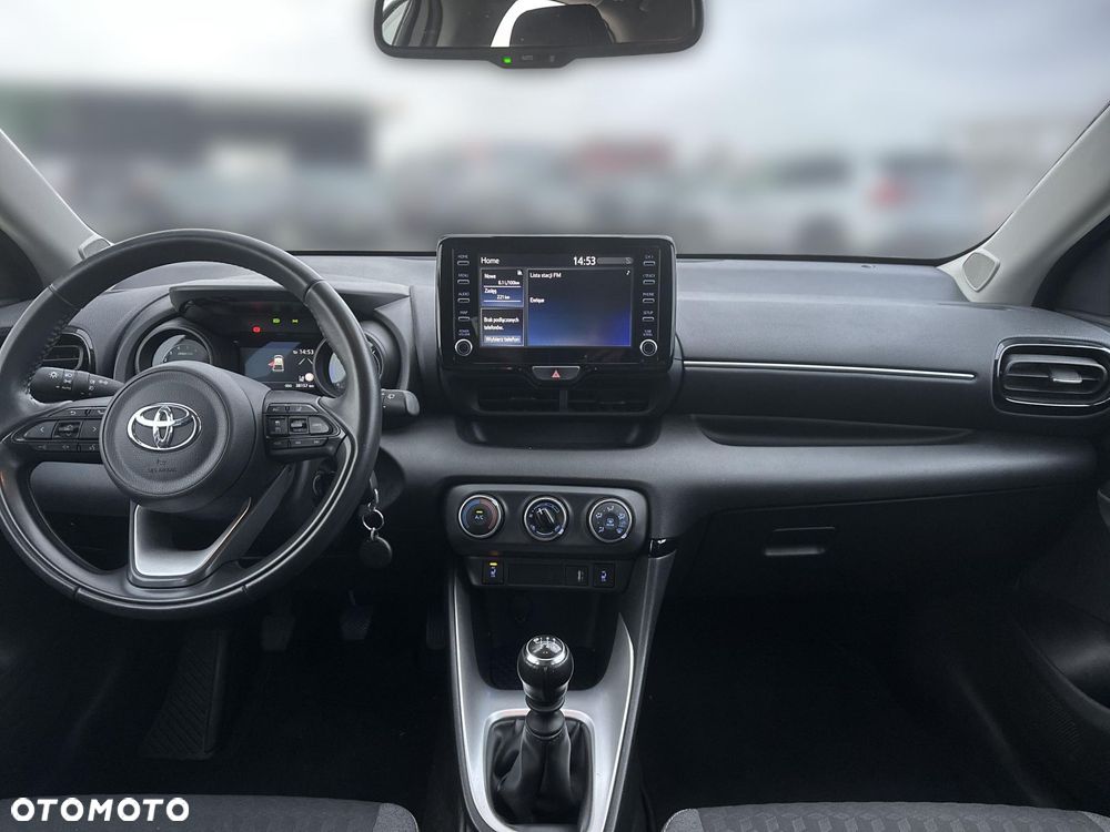 Toyota Yaris - 11