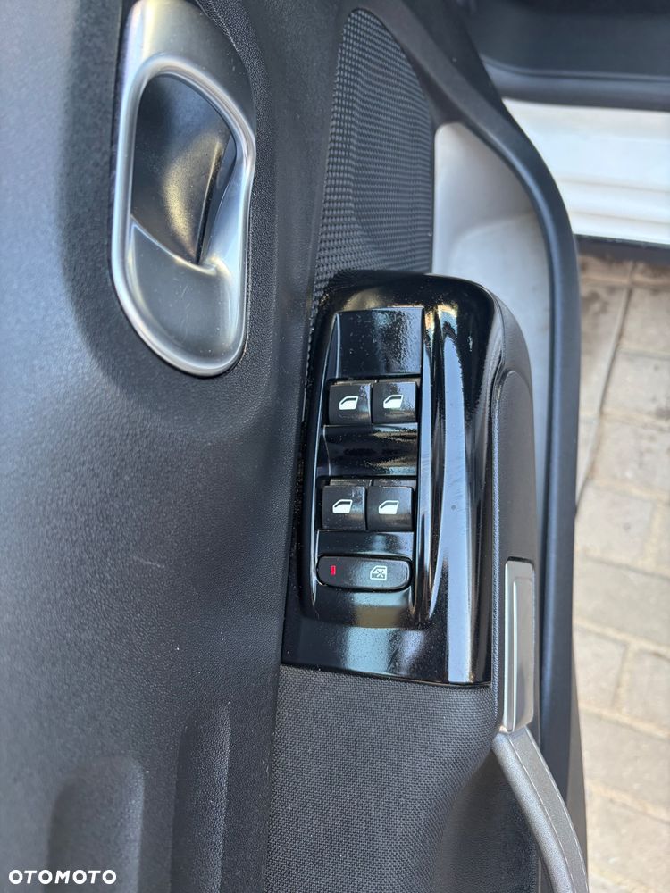Citroën C3 Pure Tech 82 ELLE - 14