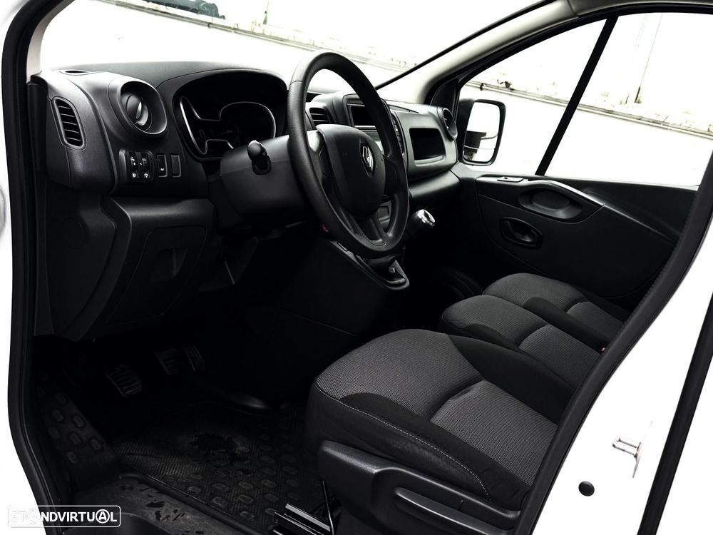 Renault Trafic 2.0 Dci - 3