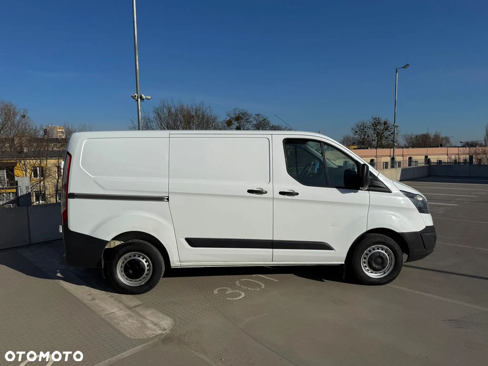 Ford Transit Custsom - 13