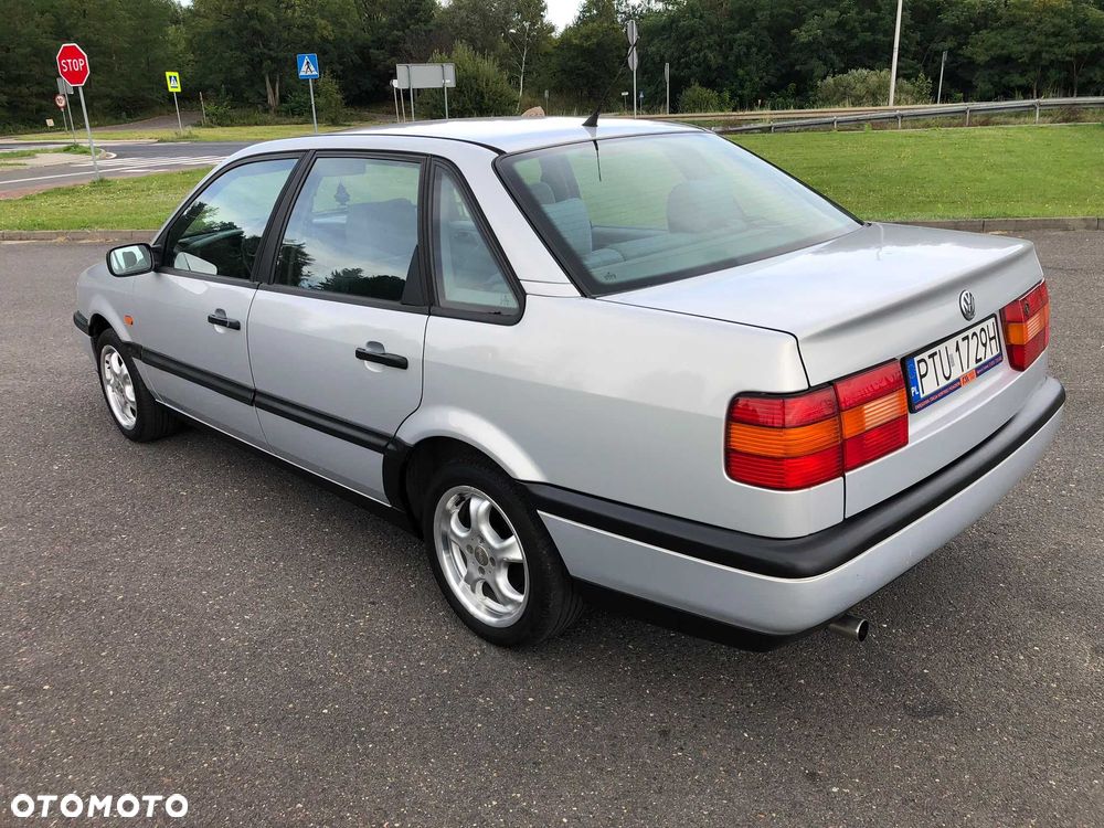 Volkswagen Passat - 5