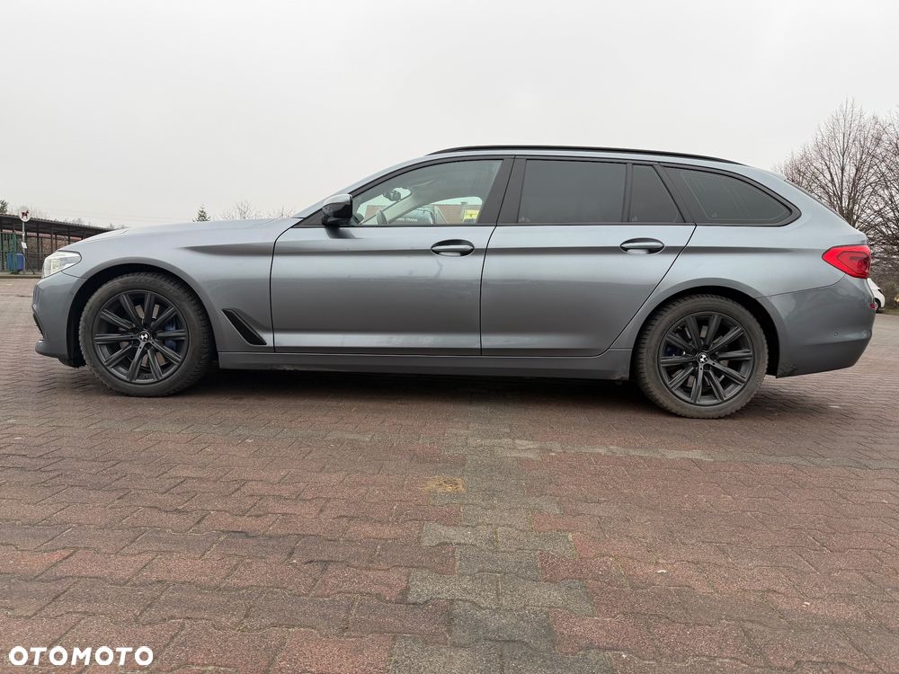 BMW Seria 5 530d xDrive Sport Line sport - 5