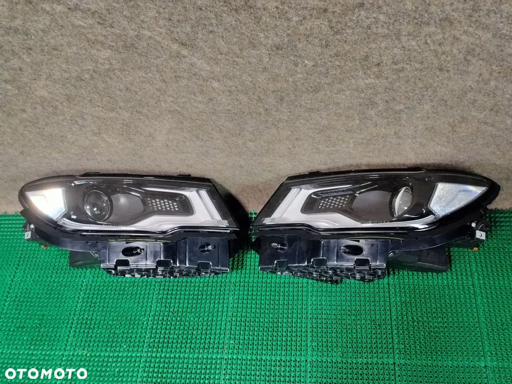 JEEP COMPASS 17-20r Lampa Przód Prawa Lewa - 1