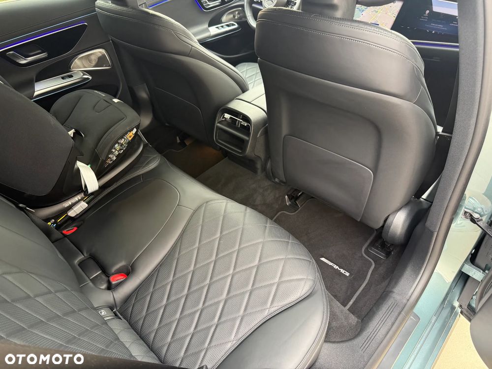 Mercedes-Benz Klasa E 300 de PHEV AMG 9G-Tronic - 22