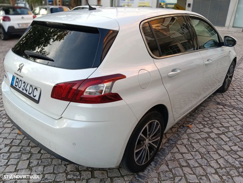 Peugeot 308 1.2 PureTech Style J17 - 4